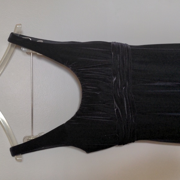 Evan Picone Velour Cocktail Dress - Picture 6 of 10